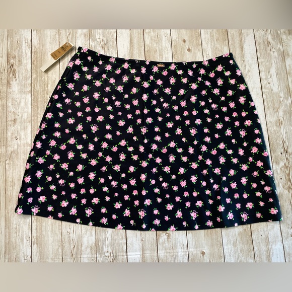 🆕 PINK VICTORIA’S SECRET SWIM COVER-UP MINI SKIRT LARGE 12-14 - Picture 5 of 11